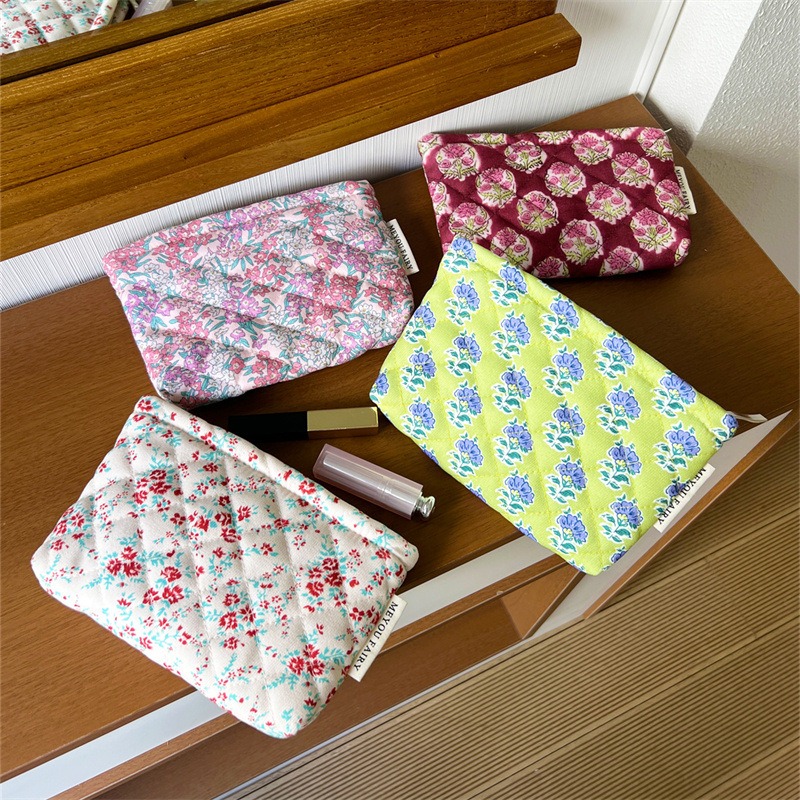 Women Vanity Bags - 2025年ヴィンテージ風花柄バニティケース、スイートジャカードメイクアップクラッチ、女性用ジッパー付きスクエアポーチ、レトロコスメティックトイレタリーオーガナイザーバッグ