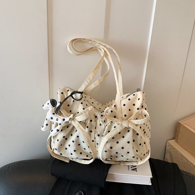 Women'S Tote Bags Designer - 新しいファッションポルカドットトートバッグ女性弓デザイン大容量折りたたみショルダーピローバッグ韓国のかわいいスタイルインハンドバッグ