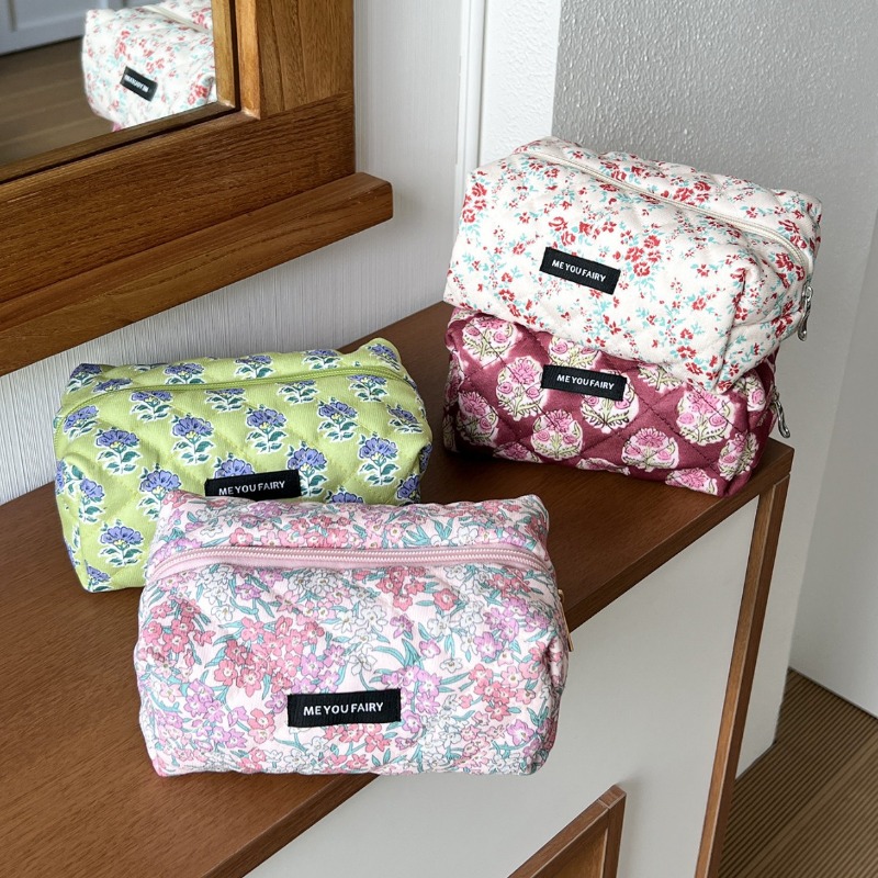 2025年ヴィンテージ風花柄バニティケース、スイートジャカー - Women Vanity Bags のレビューと価格